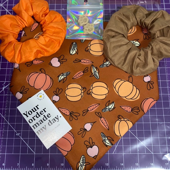 Handmade dog bandanas - Picture 9 of 16